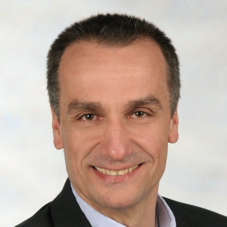 Dr. Andreas Eberhart